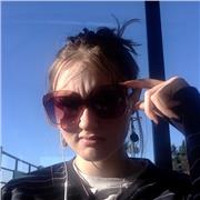 Native English tutor with 7 years of experience practising art in formal education.